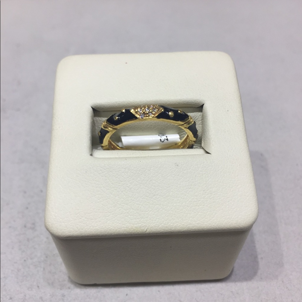 Authentic 18Kt Yellow Gold Diamond Hidalgo Ring